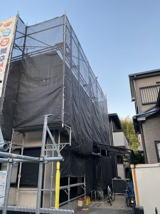 EB0C6543-623F-4F0C-861E-DFAD8BD44558